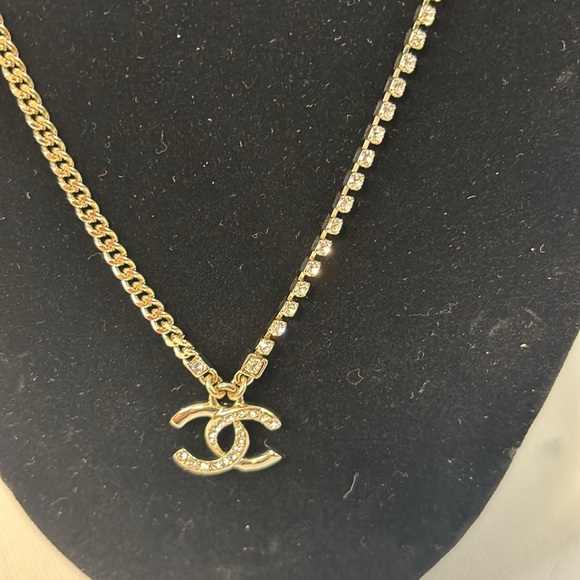 Excellent condition Chanel Necklace - Picture 2 of 6